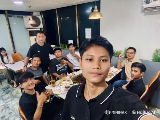 Joyful Gathering Turns into Heated Argument – AI Generated Video | Hailuo AI