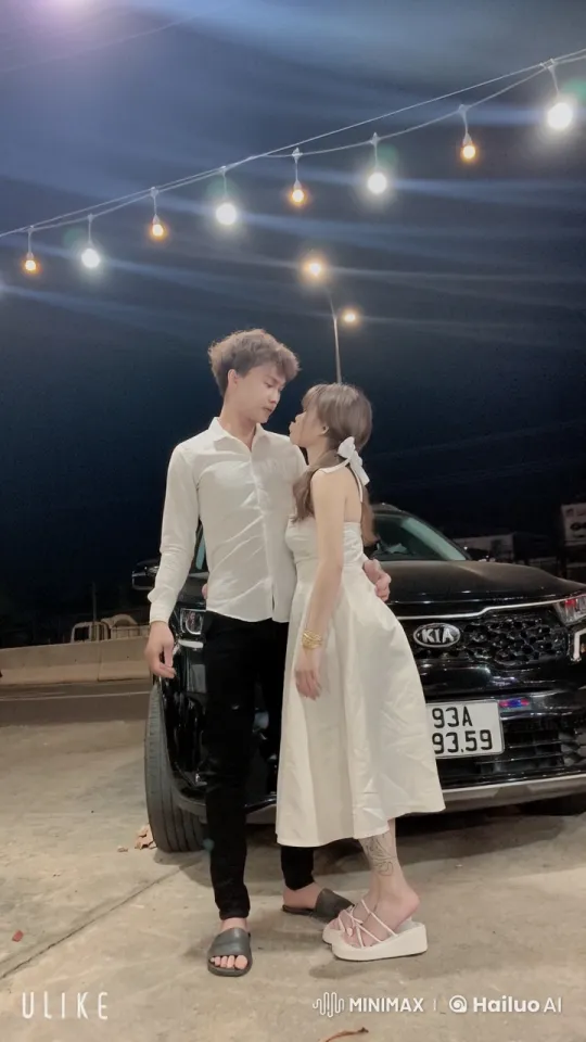Nighttime Couple Performs Coordinated Combat Moves – AI Generated Video | Hailuo AI