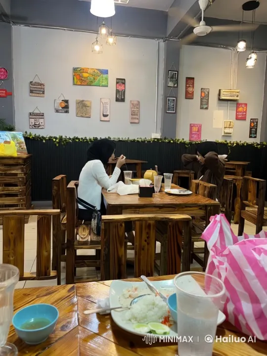 Vigorous Sparring in Cozy Café Setting – AI Generated Video | Hailuo AI
