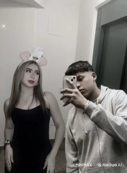 Couple Shares Intimate Mirror Selfie Moment – AI Generated Video | Hailuo AI