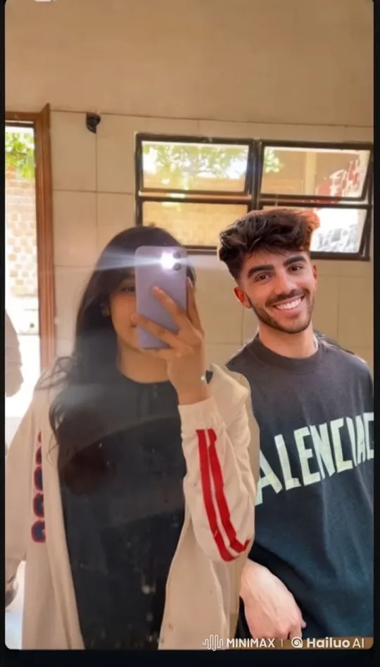 Young Couple Shares Intimate Moment in Mirror Selfie – AI Generated Video | Hailuo AI