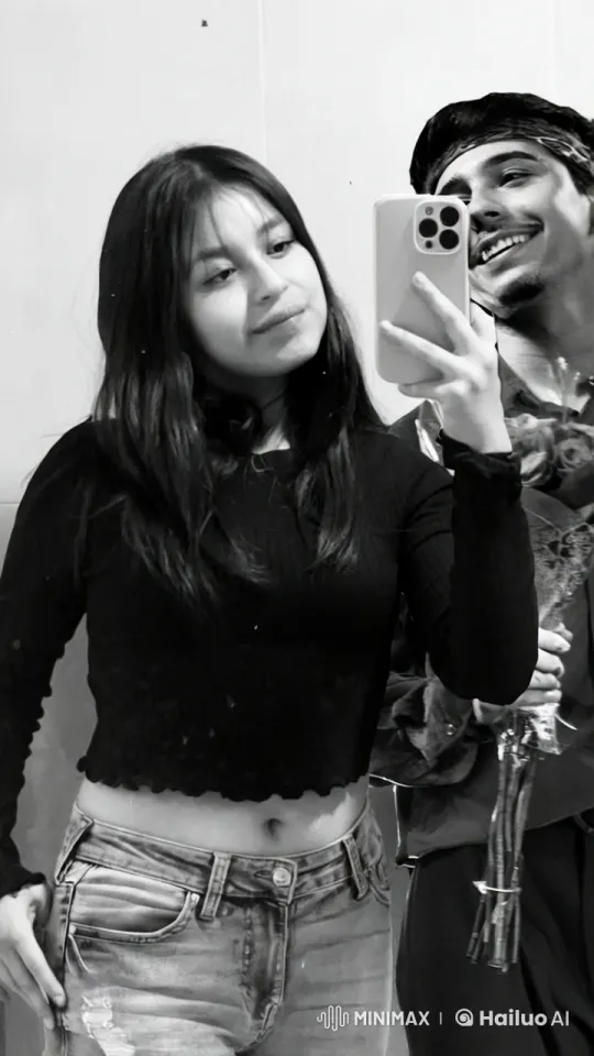Couple's Affectionate Moment Captured in Mirror Selfie – AI Generated Video | Hailuo AI
