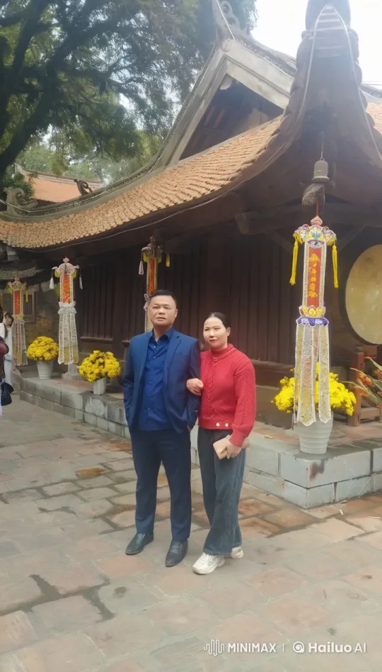 Kung Fu Fighters in Traditional Temple Setting – AI Generated Video | Hailuo AI