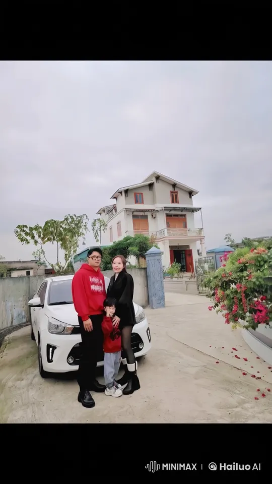 Family Kung Fu Battle in Driveway – AI Generated Video | Hailuo AI