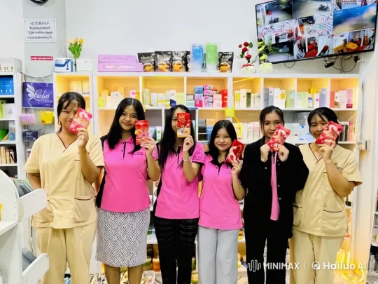 Six Martial Artists Practice Skillfully in a Store – AI Generated Video | Hailuo AI