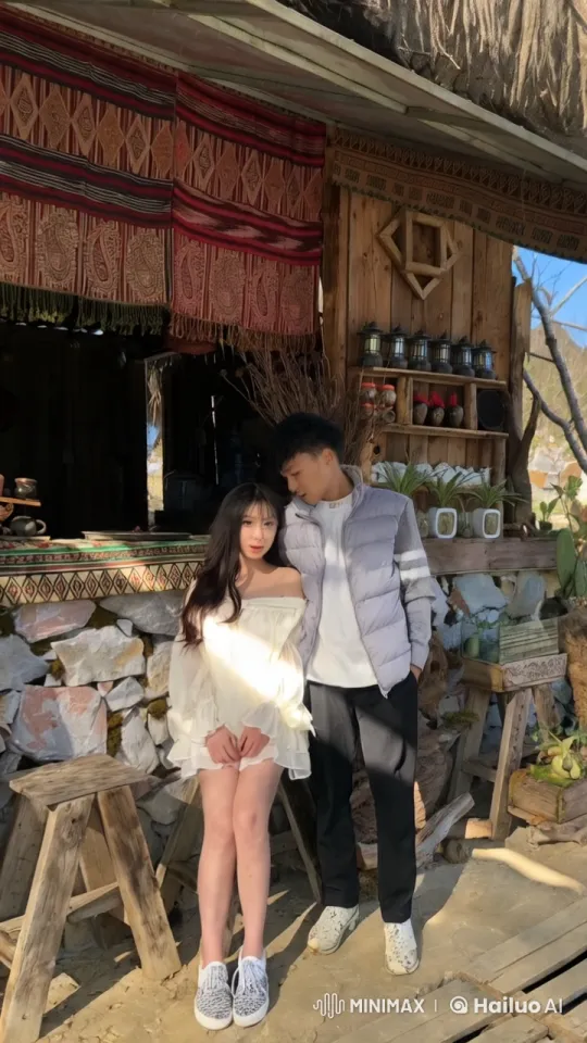 Dynamic Kung Fu Battle in Rustic Setting – AI Generated Video | Hailuo AI