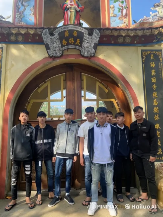 Young Martial Artists Showcase Skills in Temple Fight Scene – AI Generated Video | Hailuo AI