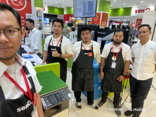 Electronics Store Staff Engage in Unexpected Kung Fu Sparring – AI Generated Video | Hailuo AI