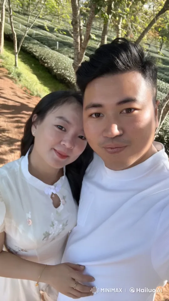 Couple's Playful Acrobatics in Tea Plantation – AI Generated Video | Hailuo AI