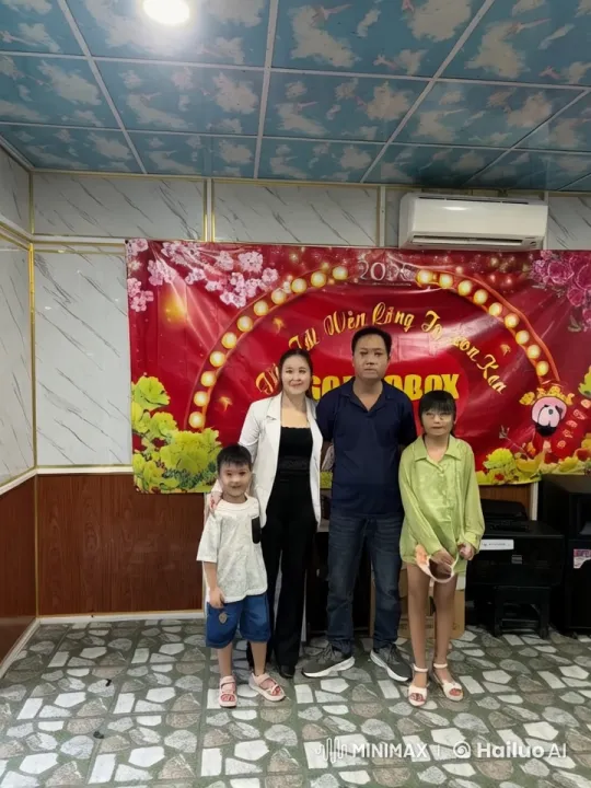 Family Celebrates with Synchronized Kung Fu Dance Routine – AI Generated Video | Hailuo AI