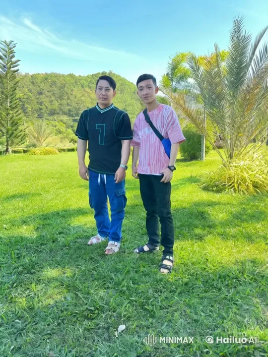 Young Men Practicing Kung Fu in Serene Park – AI Generated Video | Hailuo AI