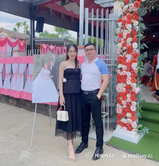 Elegant Couple's Live2D Kung Fu Showdown – AI Generated Video | Hailuo AI