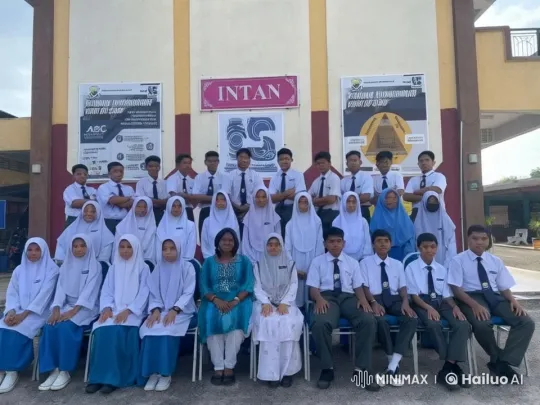 Students Perform Martial Arts in School Frontyard – AI Generated Video | Hailuo AI