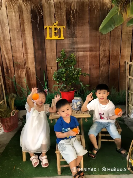 Children Celebrate Tet with Playful Kung Fu Interactions – AI Generated Video | Hailuo AI