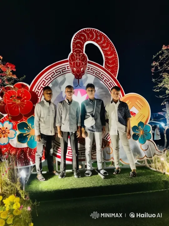 Four Friends Perform Dynamic Kung Fu Routine – AI Generated Video | Hailuo AI