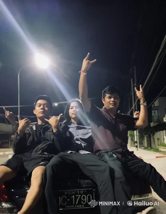 Urban Kung Fu Fight on Car Trunk – AI Generated Video | Hailuo AI