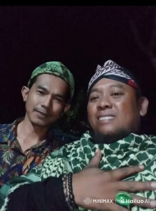 Nighttime Confrontation: Two Men in Patterned Outfits – AI Generated Video | Hailuo AI