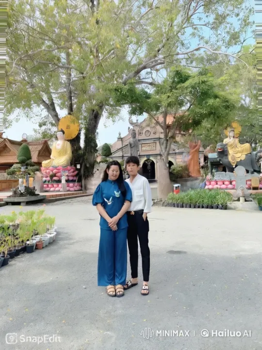 Mock Kungfu Fight in Front of Buddhist Temple – AI Generated Video | Hailuo AI