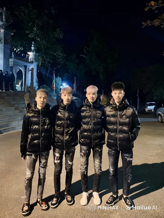 Young Men Demonstrate Kung Fu in Nighttime Temple Setting – AI Generated Video | Hailuo AI