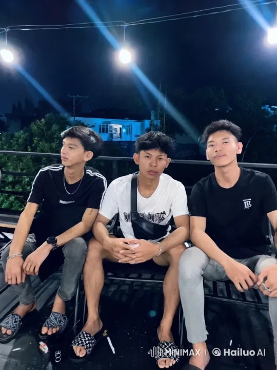 Rooftop Terrace Kung Fu Fight Scene – AI Generated Video | Hailuo AI