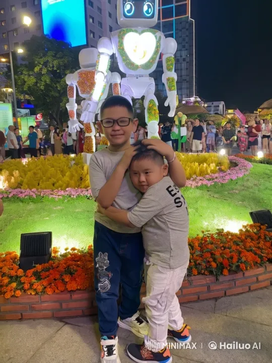 Boys' Playful Combat in Illuminated Garden with Giant Robot – AI Generated Video | Hailuo AI