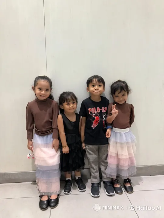 Children Performing Kungfu in Stylish Outfits – AI Generated Video | Hailuo AI