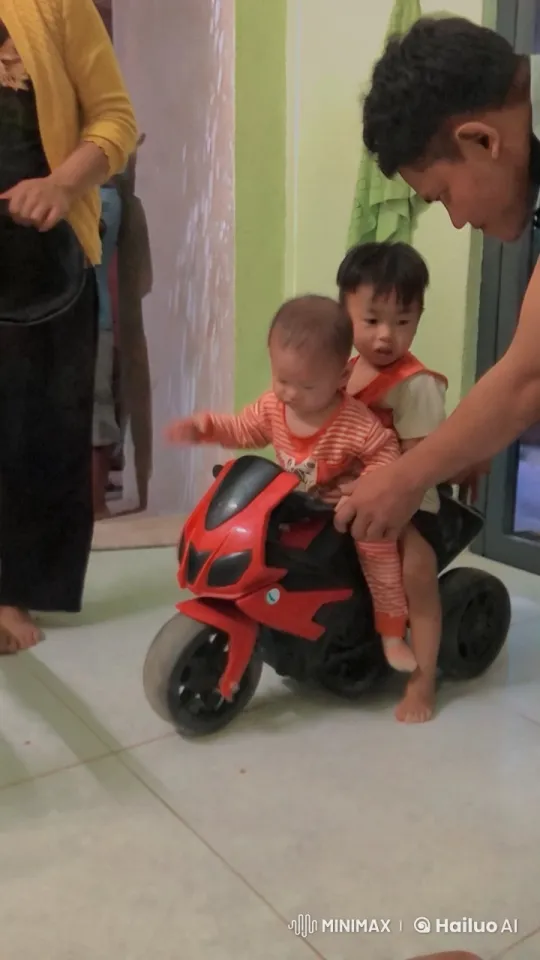 Children's Playful Kung Fu Fight in Toy Motorbike Room – AI Generated Video | Hailuo AI