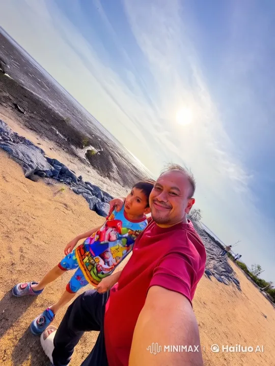 Father and Child Display Kung Fu Skills on Beach – AI Generated Video | Hailuo AI