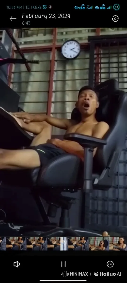 Shirtless Individual Practicing Kung Fu in Daylit Room – AI Generated Video | Hailuo AI