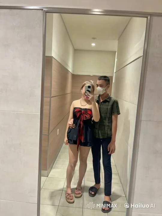 Couple's Dynamic Fight Scene in Modern Hallway – AI Generated Video | Hailuo AI