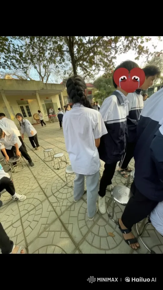 Students Perform Intense Kung Fu in School Courtyard – AI Generated Video | Hailuo AI