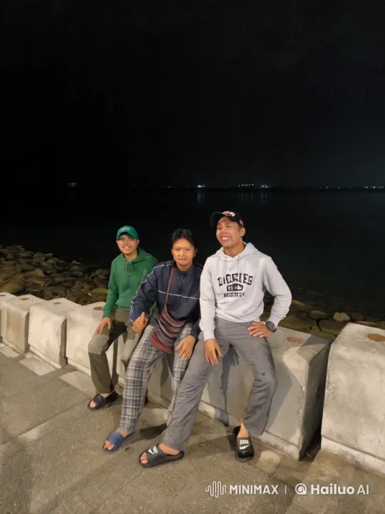 Nighttime Kungfu Showdown by the Waterfront – AI Generated Video | Hailuo AI