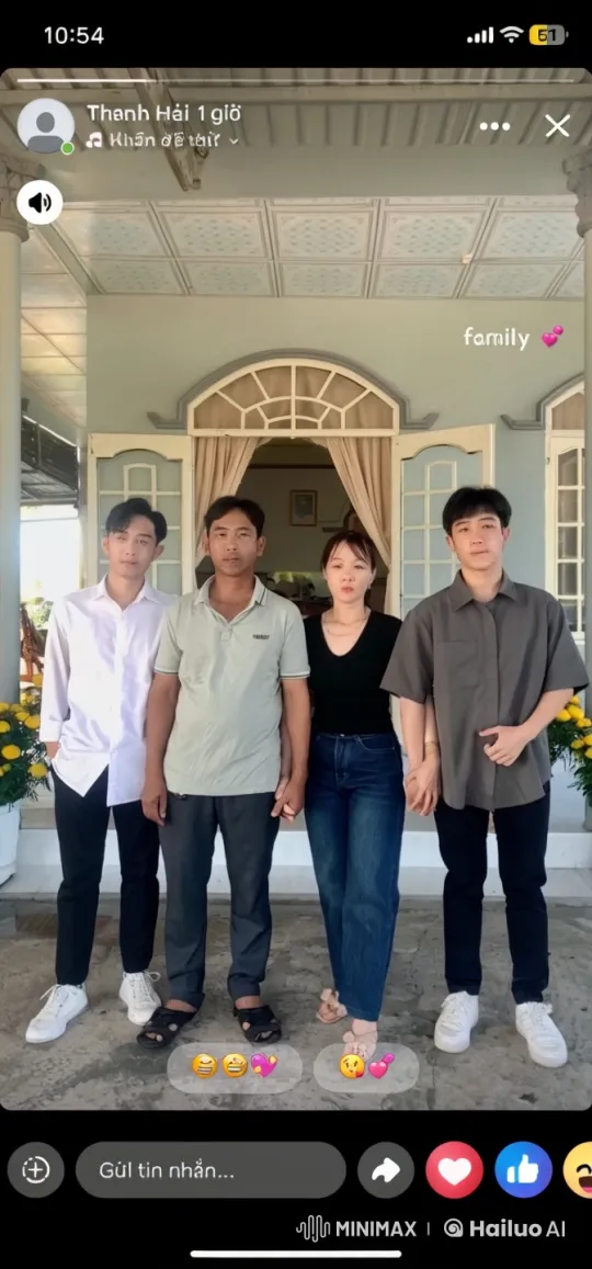 Family Demonstrates Kung Fu Skills in Peaceful Home Setting – AI Generated Video | Hailuo AI