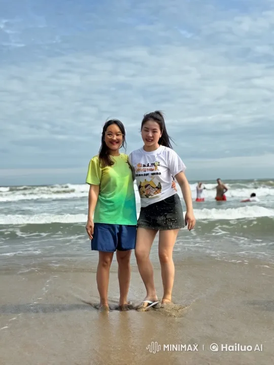 Women Perform Intense Kung Fu Fight on Beach – AI Generated Video | Hailuo AI