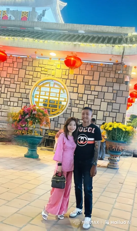 Couple Demonstrates Synchronized Kungfu in Colorful Setting – AI Generated Video | Hailuo AI