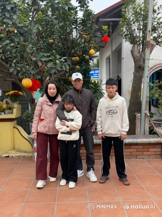 Family Practicing Kungfu Under Decorated Tree – AI Generated Video | Hailuo AI