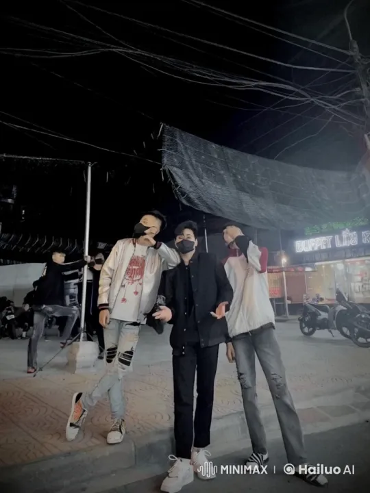 Urban Kungfu Fight Scene with Intense Combat Action – AI Generated Video | Hailuo AI