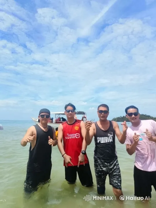 Friends Practice Kung Fu at Beach in Playful Display – AI Generated Video | Hailuo AI