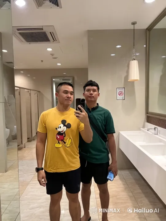 Dynamic Kung Fu Fight in Modern Restroom – AI Generated Video | Hailuo AI