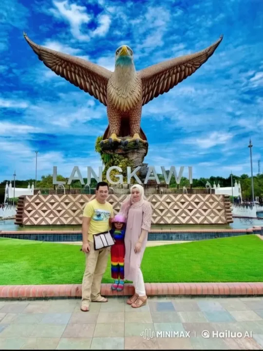 Family Performs Kung Fu in Front of Langkawi's Giant Eagle Statue – AI Generated Video | Hailuo AI