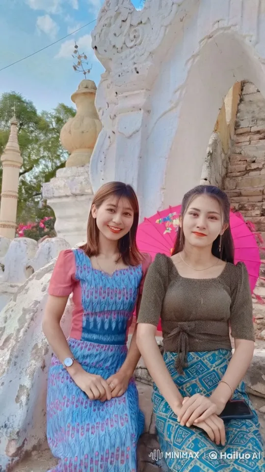 Traditional Attire Kung Fu Duel by Ancient Structures – AI Generated Video | Hailuo AI