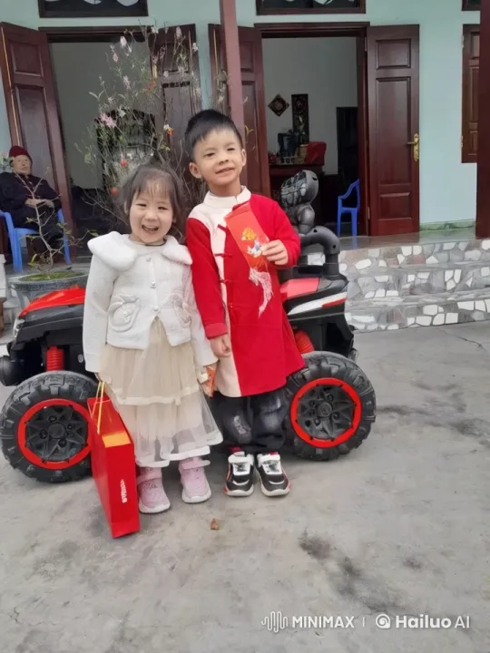 Children Celebrate with Kung Fu and Festive Outfits – AI Generated Video | Hailuo AI