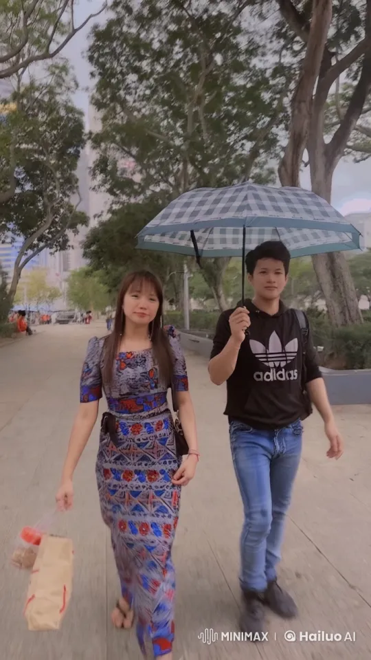 Urban Park Martial Arts Training Display – AI Generated Video | Hailuo AI