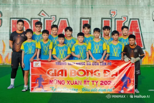 Youth Football Team Showcases Fusion of Football and Kung Fu – AI Generated Video | Hailuo AI