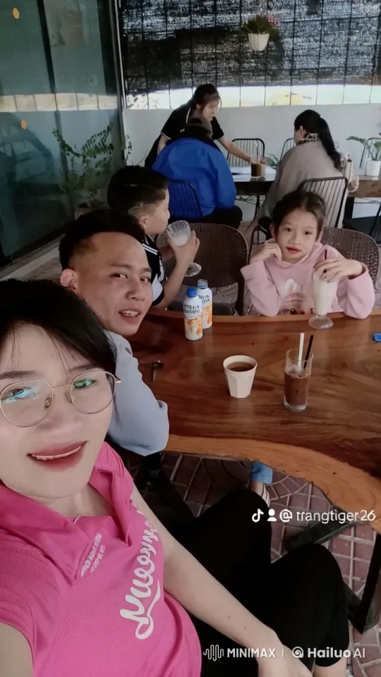 Cozy Café: Relaxation Meets Martial Arts Practice – AI Generated Video | Hailuo AI