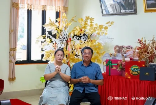 Holiday Kung Fu Sparring: A Festive Martial Arts Display – AI Generated Video | Hailuo AI