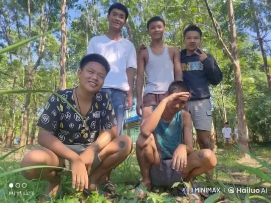 Kung Fu Practitioners Showcase Skills in Forest – AI Generated Video | Hailuo AI