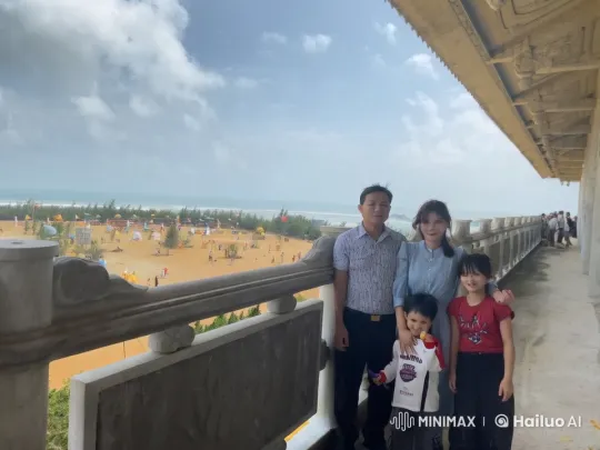 Family Bonds and Love on a Sunny Beach Balcony – AI Generated Video | Hailuo AI