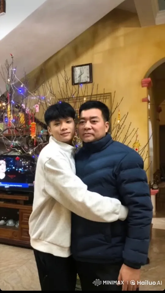 Festive Kung Fu Demonstration in Warmly Lit Setting – AI Generated Video | Hailuo AI
