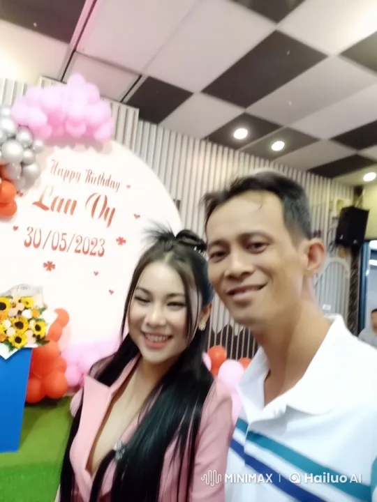 Couple Embraces and Kisses at Birthday Celebration – AI Generated Video | Hailuo AI